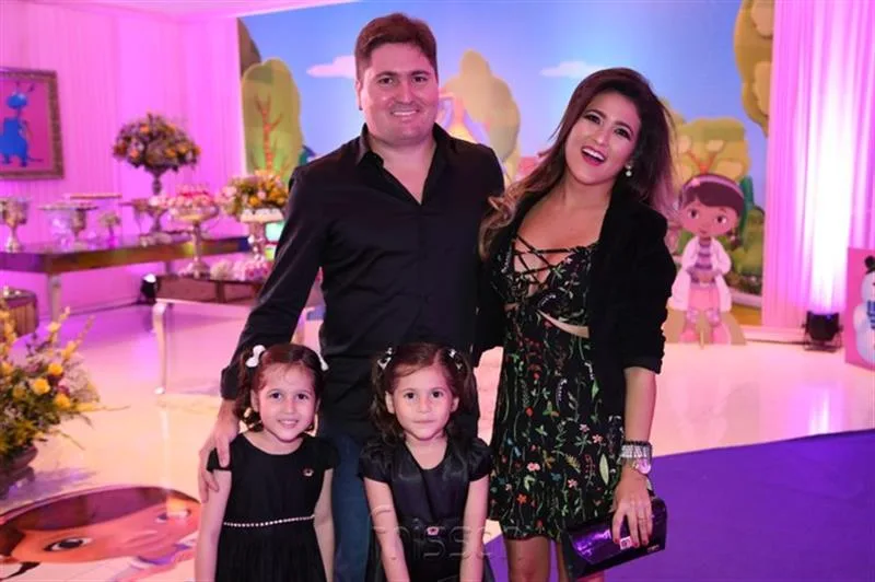 Amilton, Valderez, Gabriella e Fernanda Prado