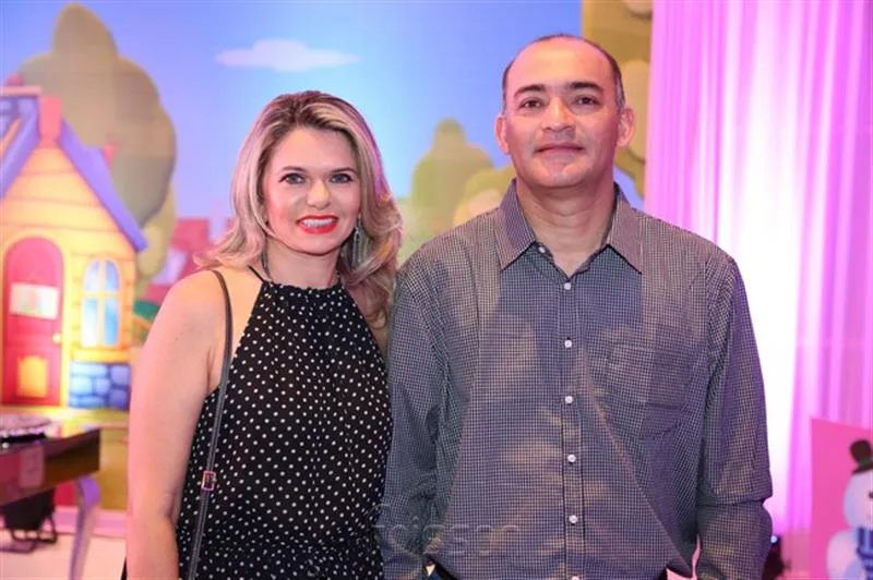 Antonela e Jorismar Santos