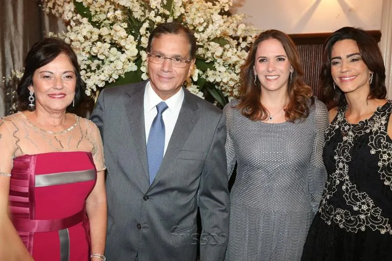 Ana Maria, Beto Studart, Renata Santos e Karine Studart
