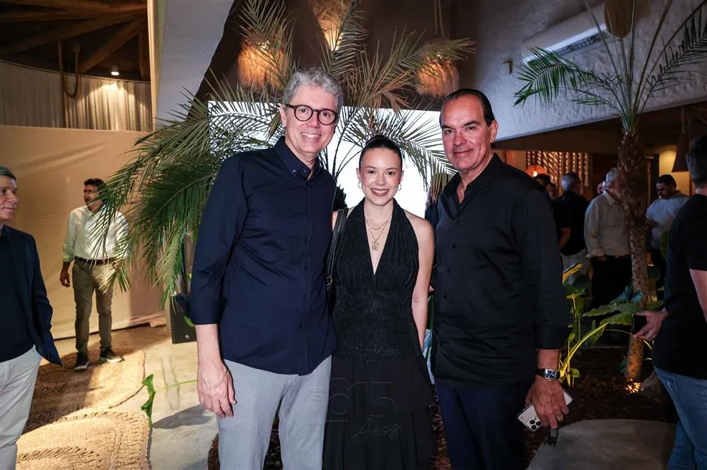 Augusto, Isabela e Leonardo Albuquerque