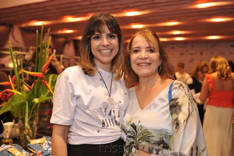 Carol Bezerra e Angela Cunha