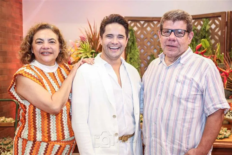 Claudia Novaes, Jô Rabelo e Clodoaldo Novaes