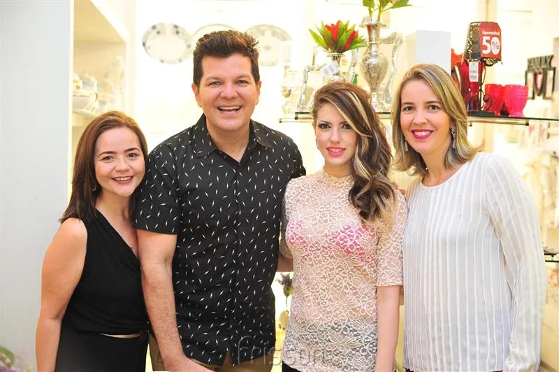 Amanda Arruda, Gustavo Serpa, Raquel Macedo e Roseane Bastos