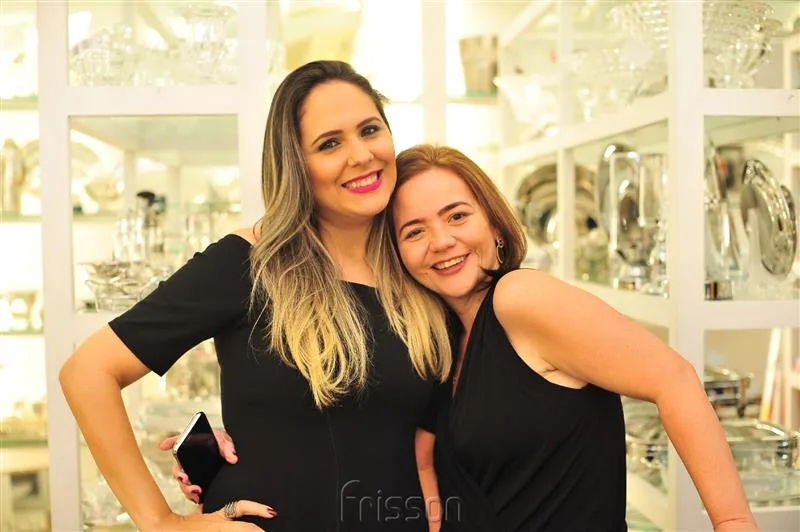 Anna Gladys e Amanda Arruda
