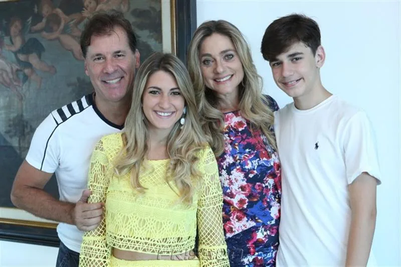 Arthur, Bruna, Celia e Arthur Filho Magalhaes