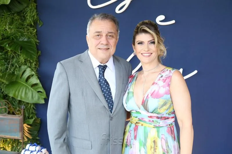 Adauto e Gisele Bezerra