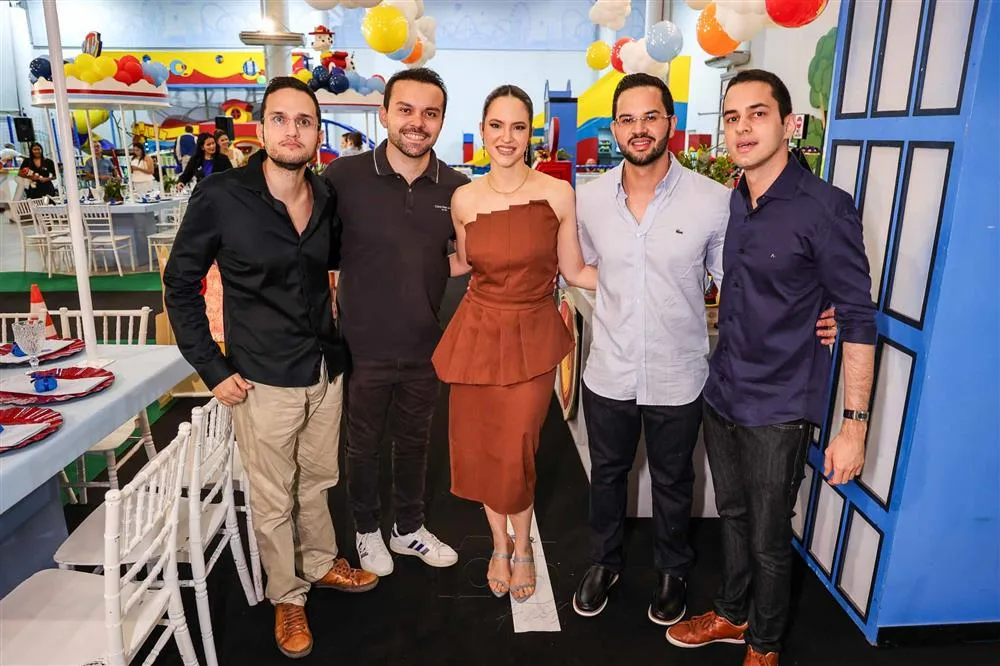 Andre Quezado, Edvan Camelo, Giovanna, Eduardo e Guilherme Quezado
