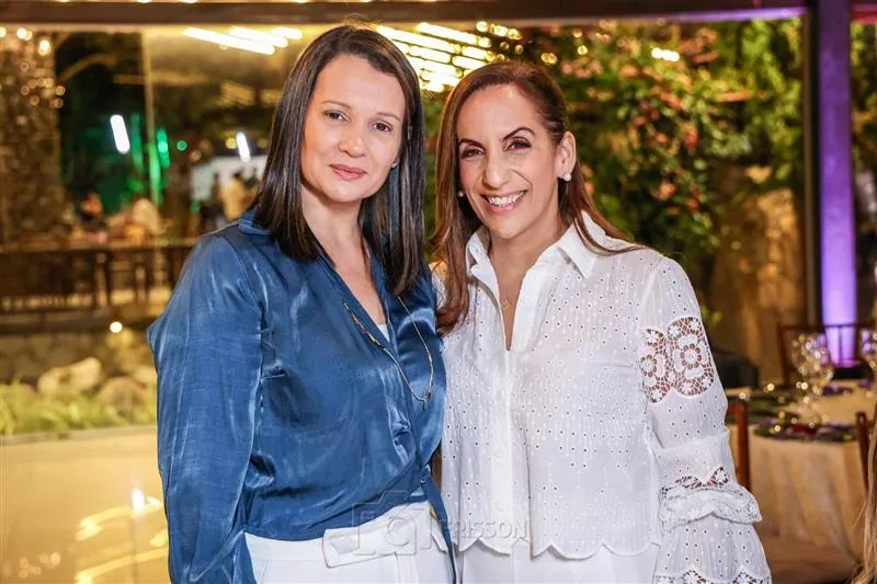 Edilene Santos e Kamila Cardoso