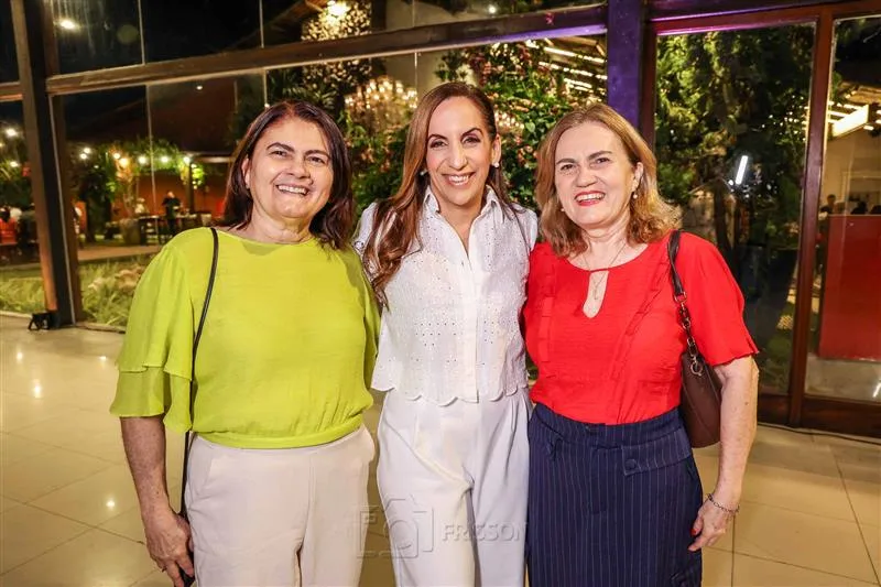 Ester Bandeira, Kamila Cardoso e Tamira Bandeira