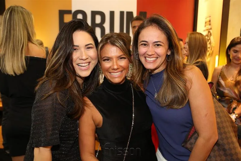 Carol Yamazaki, Vanessa Queirós e Bia Bezerra