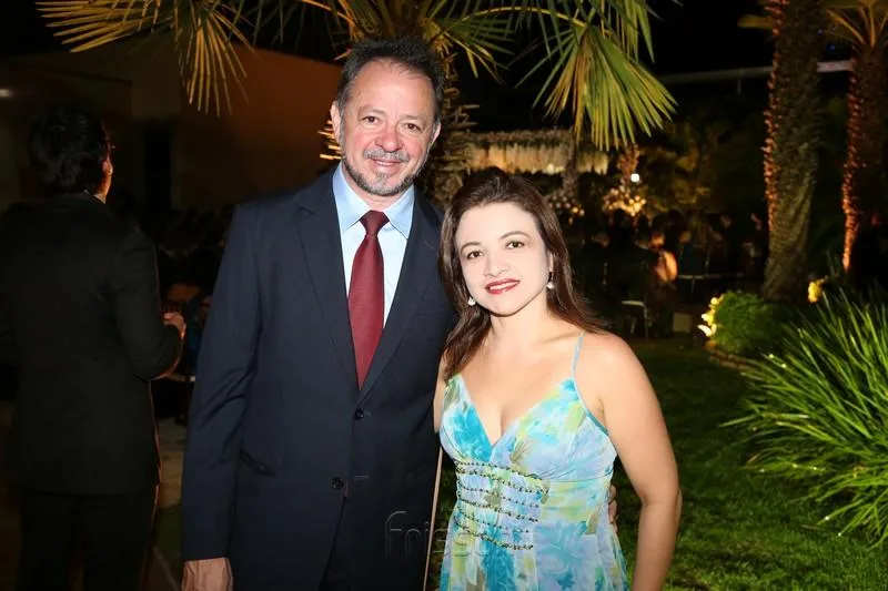 Acrisio e Letícia Sena