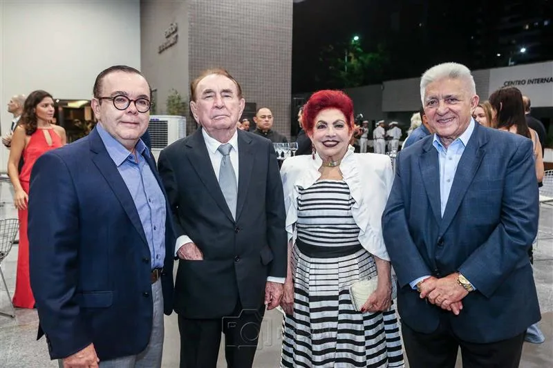 Alessandro, Walter, Josilda Belchior e Deusmar Queirós