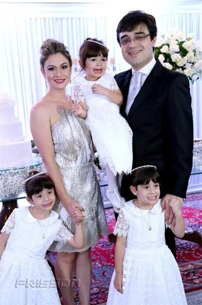Beatriz, Bruna, Isabela, Cristine e Breno Falcão