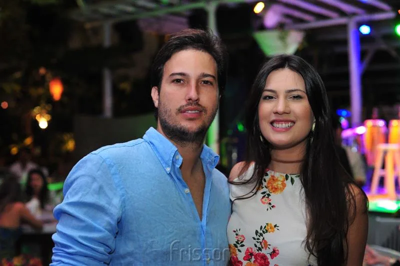Felipe Rangel e Marianna Paraiba