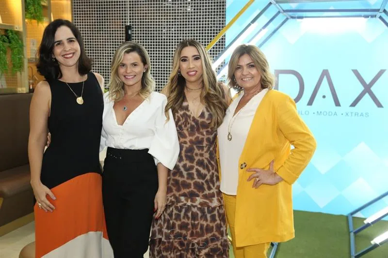 Camilla Fiúza, Lilianne Veloso, Eva Guerra e Eveline Veloso