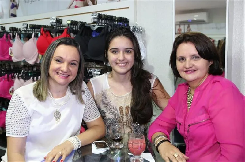 Claudia Brandão, Alana Gomes e Rejane Brandão