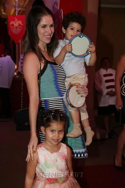 Caroline, Pedro e Maria Vitoria Borges