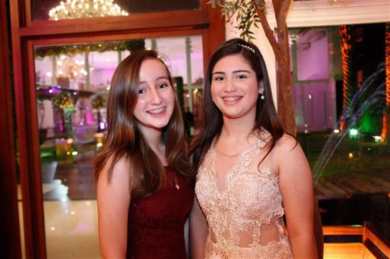 Ana Beatriz Macedo e Nicole Figueiredo