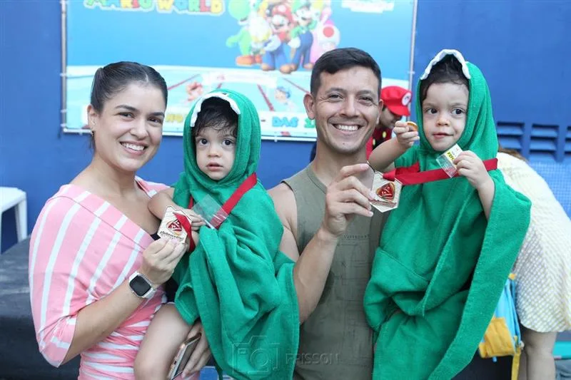 Amanda, Vinícius, Miguel e Marlos Amauri Fraiman