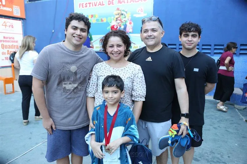Bruno, Rochelle, Clenilton, Davi e Caio Ribeiro