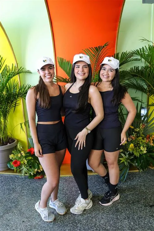 Barbara Ferreira, Marcelle Câmara e Mariana Teófilo