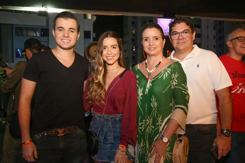 Alexandre, Bruna, Milena e Alexandro Oliveira