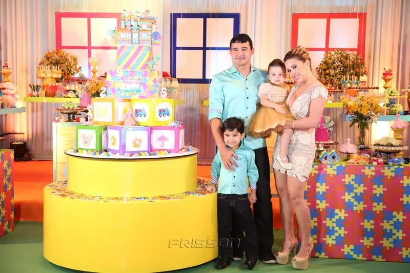 Danielle, Thiago Teixeira, Lucas e Maria Liz