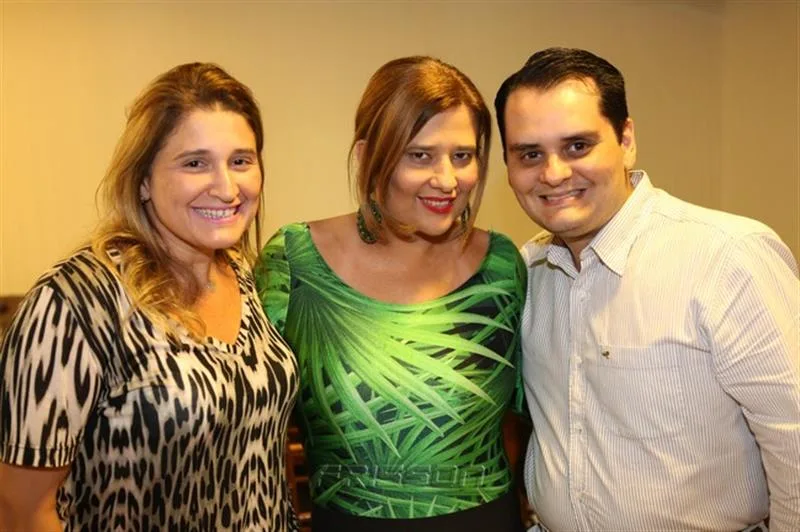 Karina Bezerra, Montiele Arruda e Ricardo Alencar