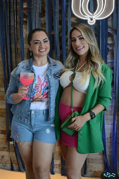 Cleane Fontenele e Laura Nogueira