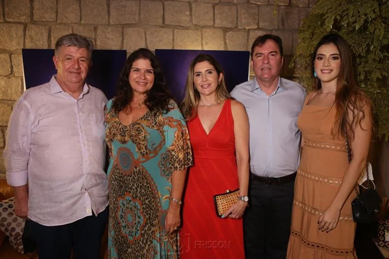 Carlos Maia, Cristiane, Patrícia, Bertrand Borid e Larissa Gomes