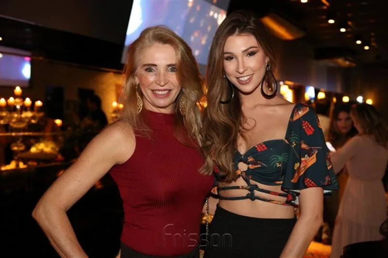 Adriana Tavares e Alexia Duarte