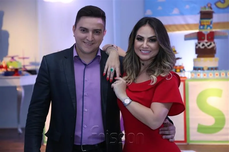 Cleyton Saldanha e Jamille Lima