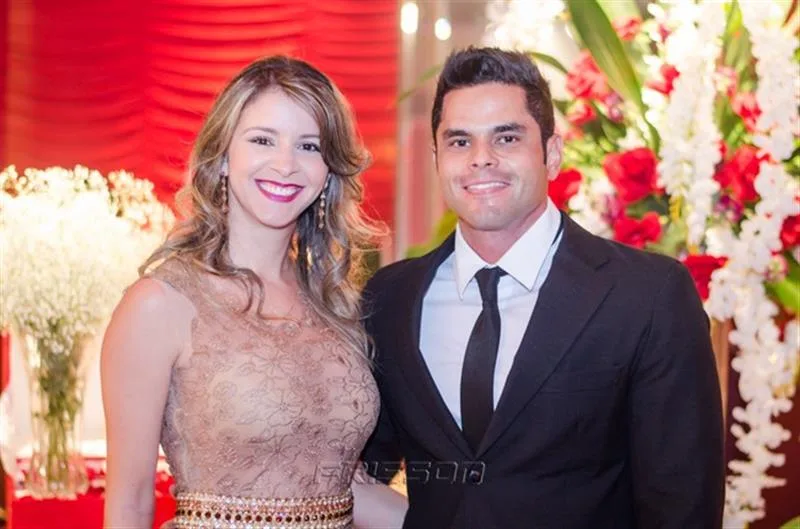 Lívia Mota e Eduardo Mourão