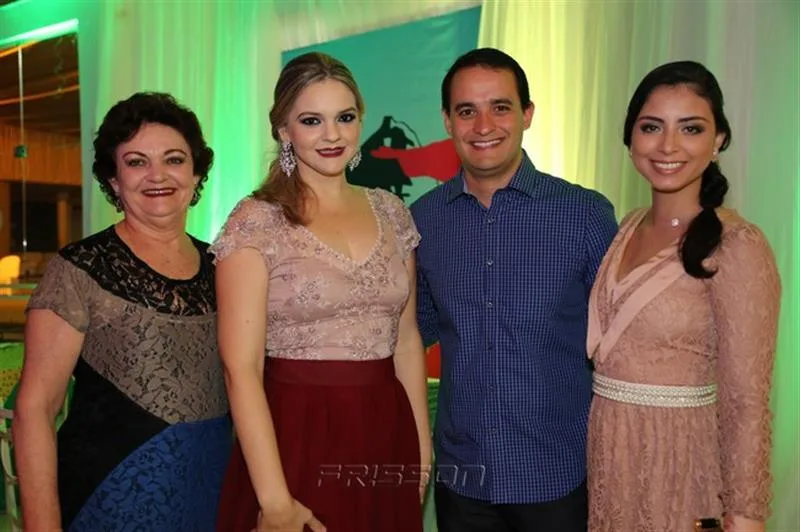 Ana Luisa, Clarissa, George Ponte e Ana Louise Costa