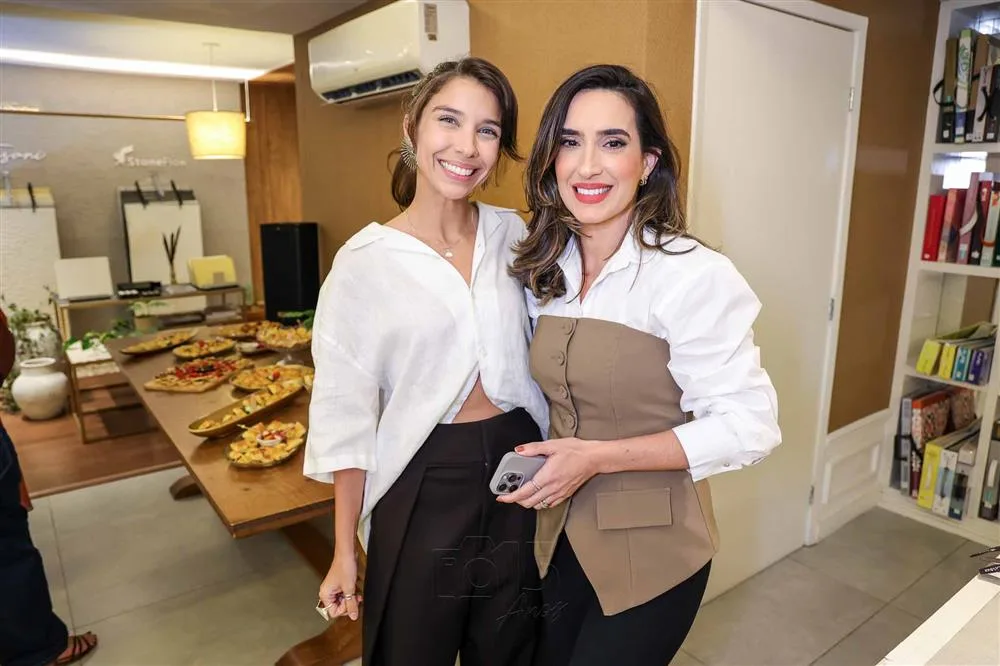 Carolina Medeiros e Juliana Girão
