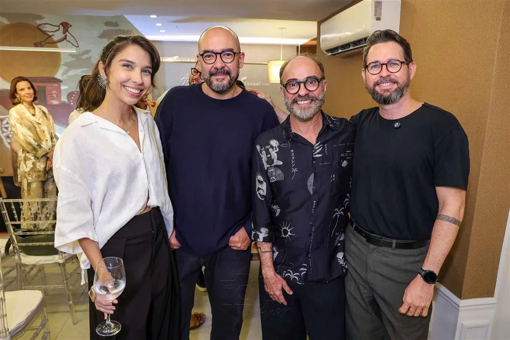 Carolina Medeiros, Tiago Celedonio, Marcus Novais e Carlos Filho