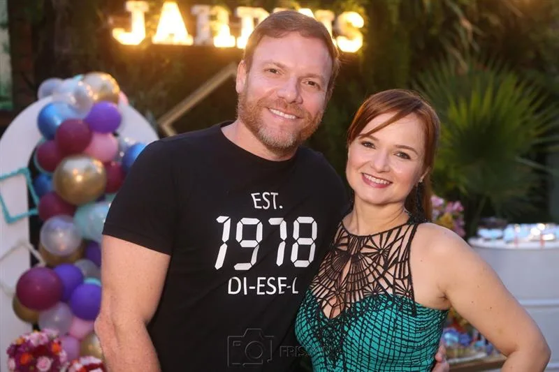 Adriano Fontoura e Michelle Fontenelle