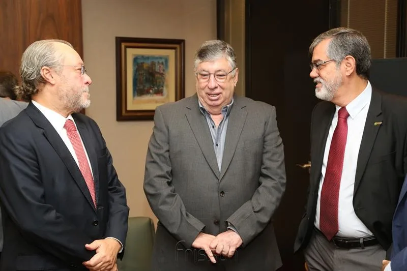 Cândido Albuquerque, Maia Júnior e Cláudio Bastos