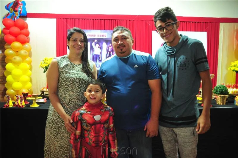 Juliana, Tomas Barroso, Tomas Jr. e Gabriel