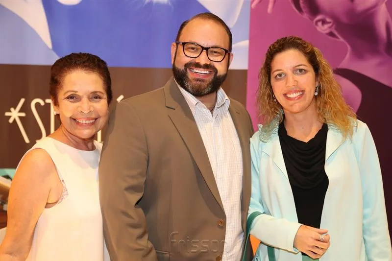 Dora Andrade, Victor Costa e Ticiana Rolim