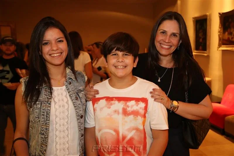 Isabella Serpa, Eduardo e Fabíola Rocha