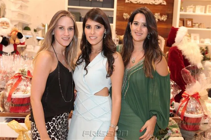 Larissa Mendes, Flávia Simões e Marina Ary
