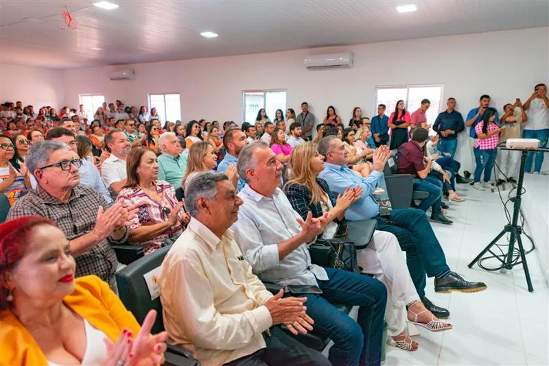 UECE inaugura campus em Aracati