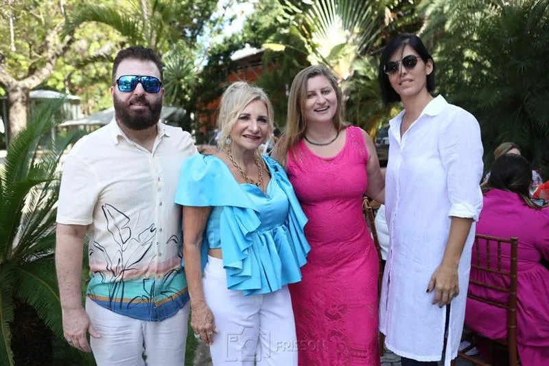 César Martins, Rosângela Dias, Thelma Regina e Nicole Macedo