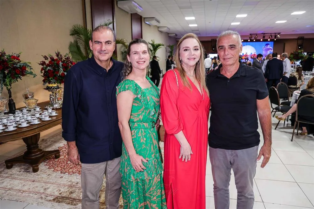 Alexandre, Sofia Salles, Sandra Fujita e Rogério Torres