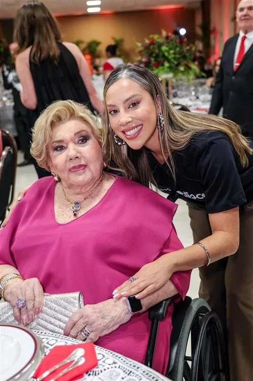 Consuelo Dias Branco e Renata Saldanha