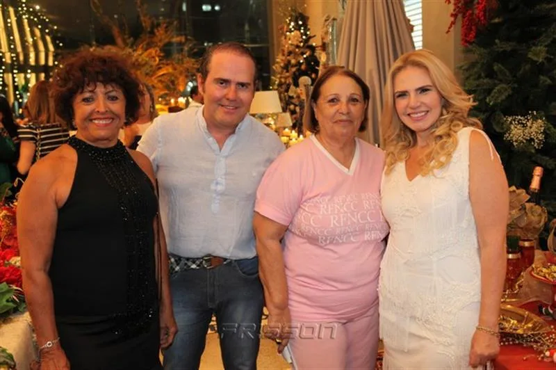 Julisa Madeira, Roberto Pamplona, Debora Boni e Sandra Mourão