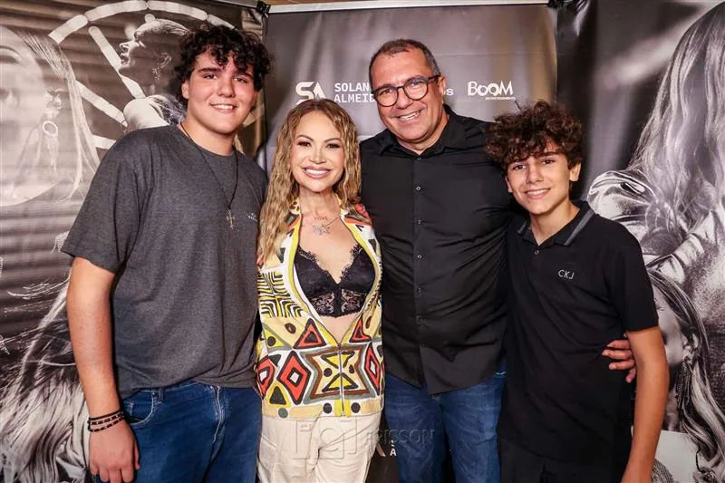Arthur Esteves, Solange Almeida, Carlos Esteves e Otto Esteves