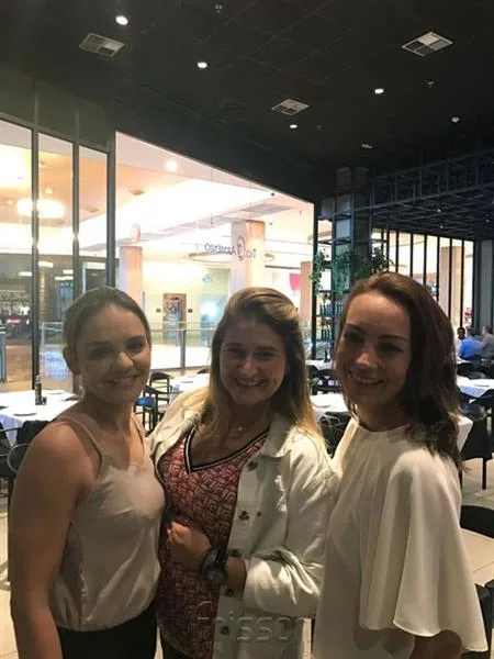 Erica Amaral, Karina Bezerra e Carol Albuquerque