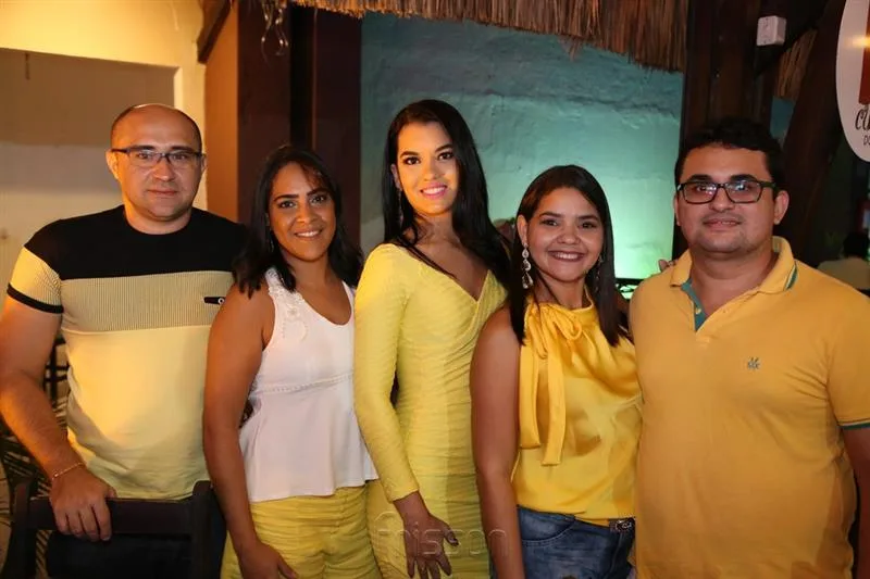 Anger, Renata Santiago, Arisa Lima, Josy Maia e George Millem